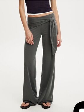 Black cotton on honey tie pant